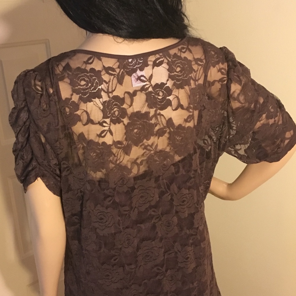 Rose Lace, Brown Top with Cami underneath - Picture 4 of 5